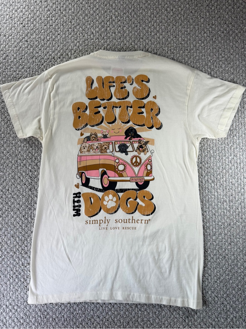 Simply Southern Cream 'Life's Better With Dogs’ Short Sleeve Tee Women’s Size S